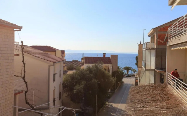 Apartments by the sea Podgora, Makarska - 16476
