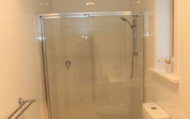 Elandra Holiday Home