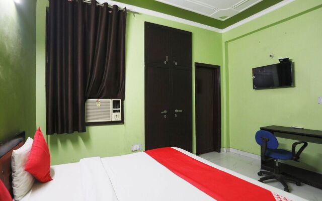 OYO 28604 Akki Residency