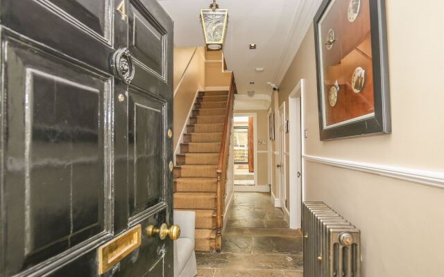 4 Maidens Row