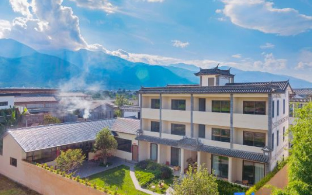 Dali Bu Xi Traditional Chinese Medicine Wellness | Soulful Countryside Villa Ocean Mountain Hotel – Outside – Dali