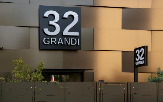 Grandi 32