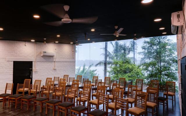 S River Resorts
