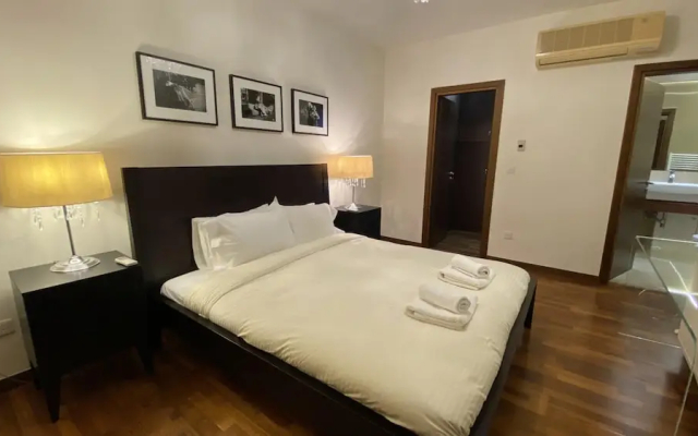 Hallmark Beach Apartment