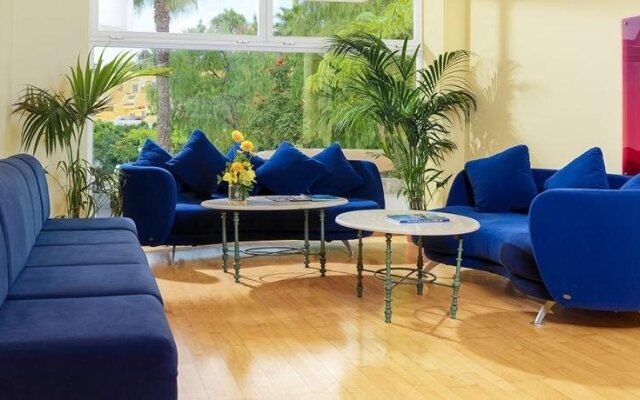 Paradise Court