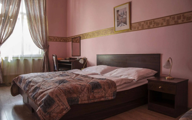 Hotel Victor