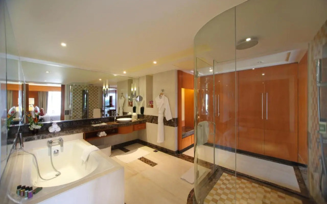 Gokulam Grand Hotel & Spa