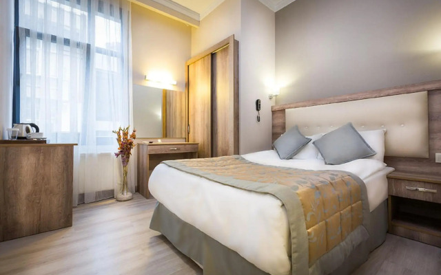Fatih Hotel Corner