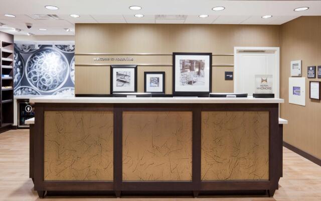 Hampton Inn Minneapolis-Roseville