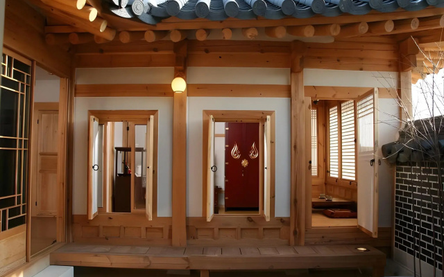 Gyeongju Ragung Hotel