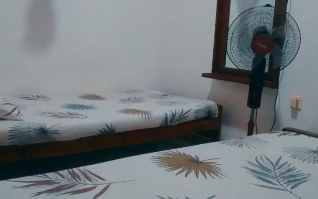 Chathuni Holiday Home