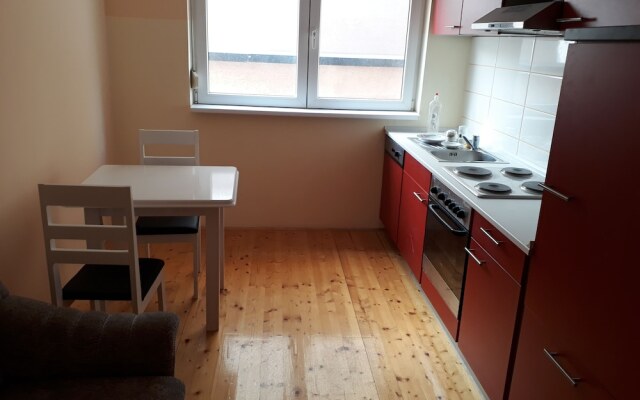 Inviting Very Nice 3 Bed Family Apartment In Nis