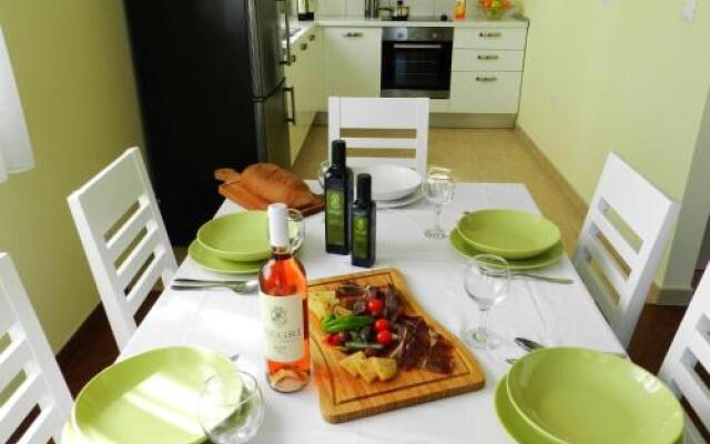 Apartments Smaragdna Villa