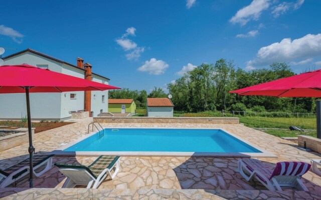 Beautiful Home in Sv lovrec With Wifi