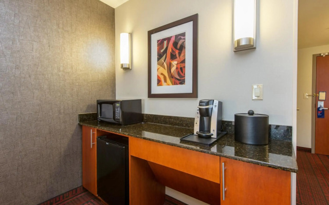 Holiday Inn Express Hotel & Suites Auburn by IHG