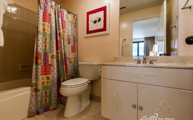 Four Seasons by Luxury Gulf Rentals
