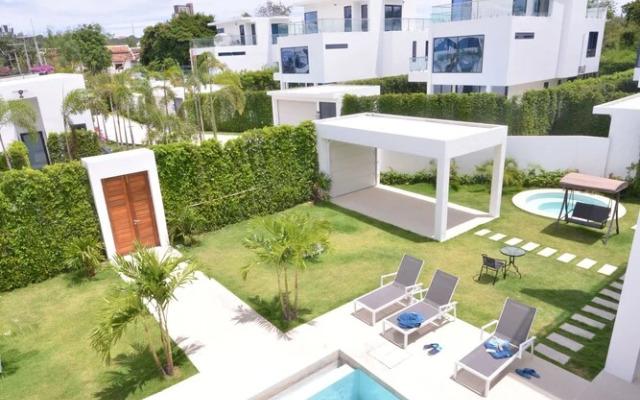 Villa with Shared Pool in Central Pattaya - Palmc16