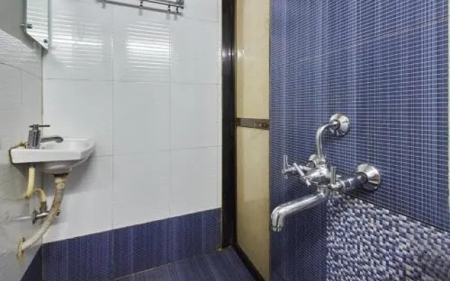 Room Maangta 122 Andheri East