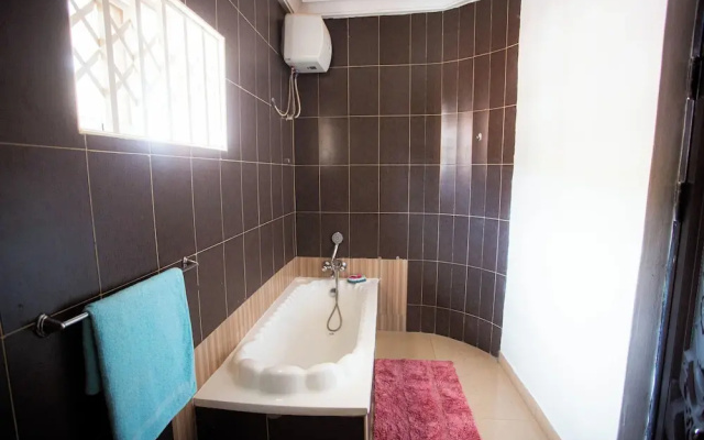 Accra Luxury Apartment at East Legon