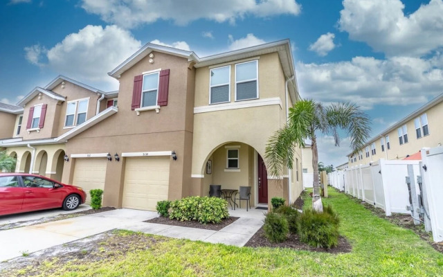 5134 Compass Bay