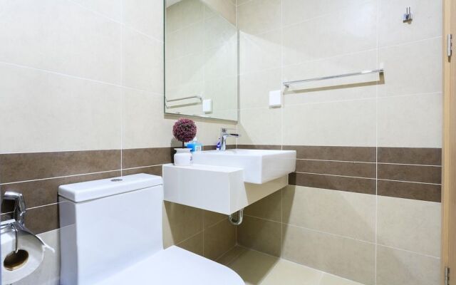 MK Rivergate Apartment