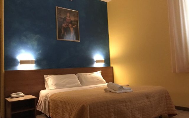 Hotel Pellegrino E Pace