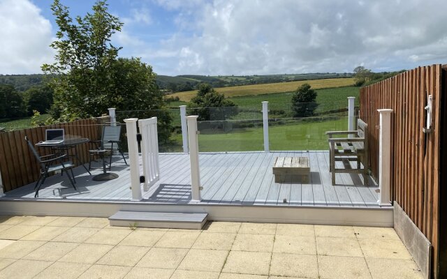 Field View - 3 Bedroom Holiday Home