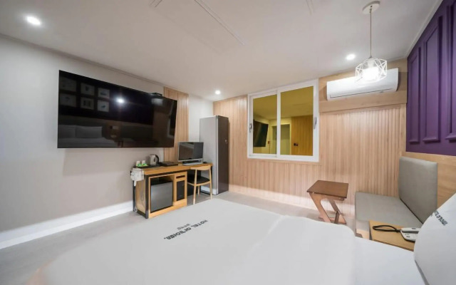 HOTEL Yeogiuhtte Gwangju Station