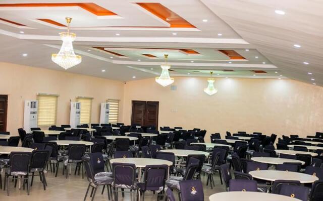 Omooke Hotel