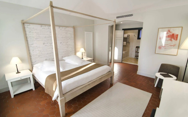 Hotel Spa & Restaurant Cantemerle