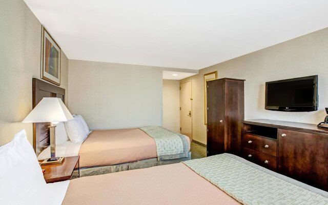 Ramada by Wyndham Jamaica/Queens