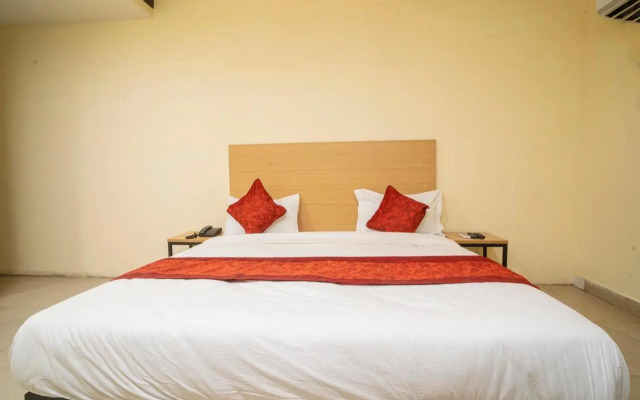 Red Coral Hassanpur by OYO Rooms