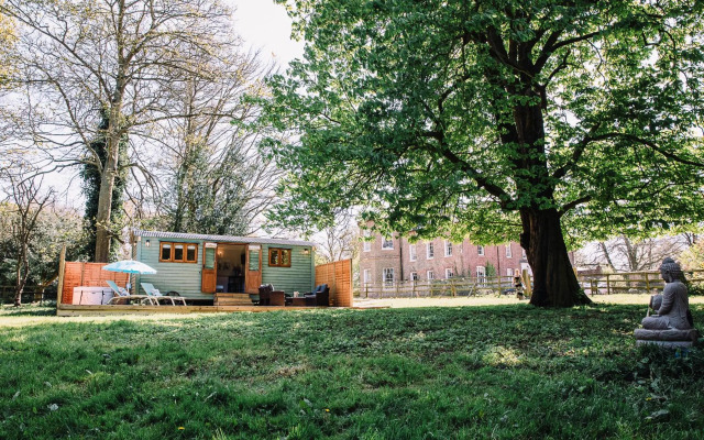 Walcot Hall Estate