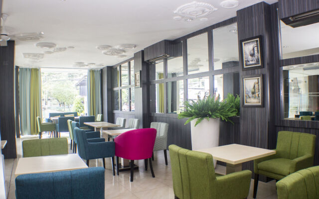 Hotel Feodora Grogol