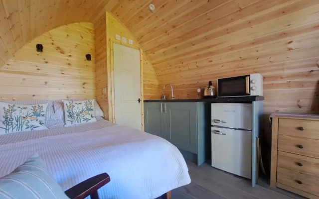 Beautiful and Cosy Pod Saintives