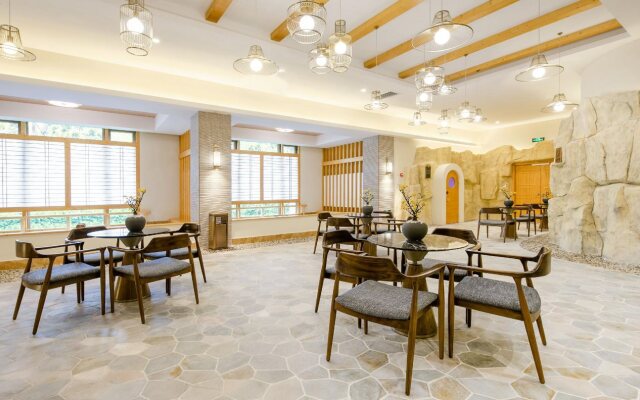 Shaanxi Xinghewan Hotel