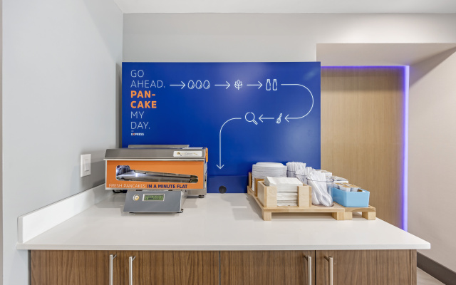 Holiday Inn Express White House by IHG