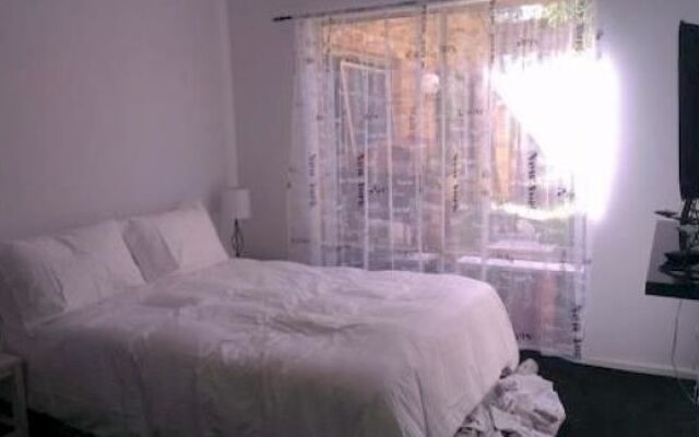 The Vines Avenue Guesthouse