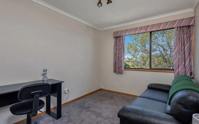 Relax Away - Family Get Away By The Sea