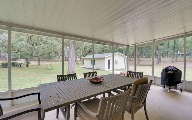 Inverness Getaway ~ 4 Mi to Henderson Lake!