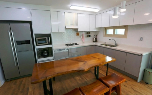 Jeju Castle Blackstone Pension