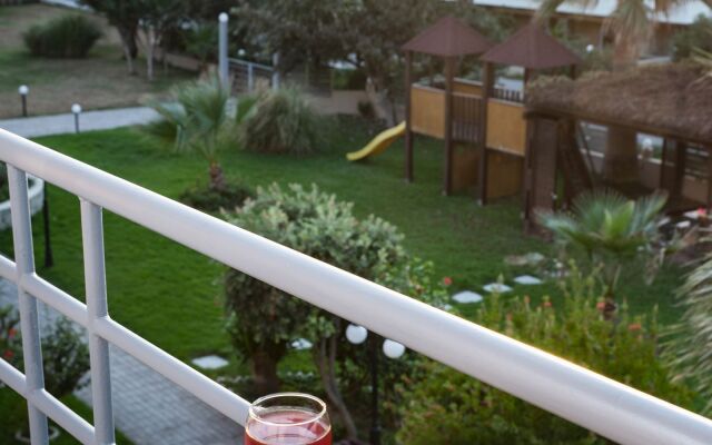 Maleme Mare Beach Resort Hotel