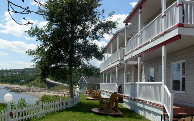Motel Les Chalets Bo-Fleuve