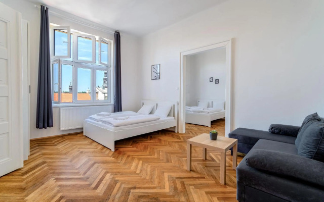 Avantguard Apartments