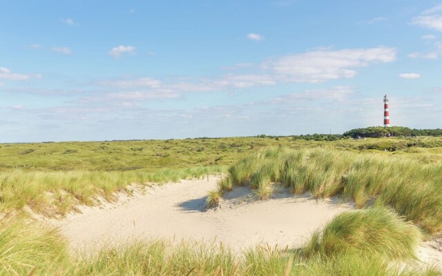 Modern Chalet With Dishwasher, Near the Beach