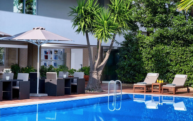 Blazer Suites Hotel