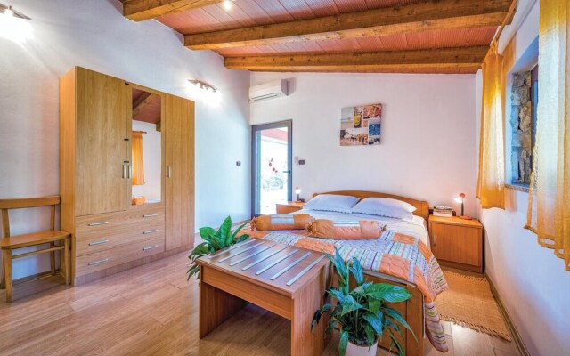 Amazing Home in Rovinj With 2 Bedrooms and Outdoor Swimming Pool