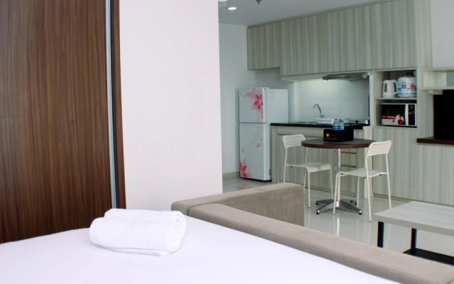 Stunning And Spacious Studio Azalea Suites Apartment