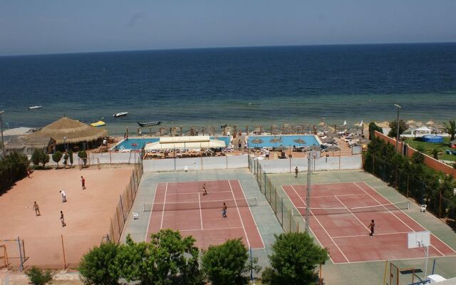Palmyra Holiday Resort & Spa