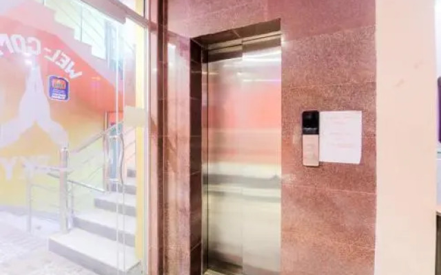 OYO 26984 Hotel Sky Star